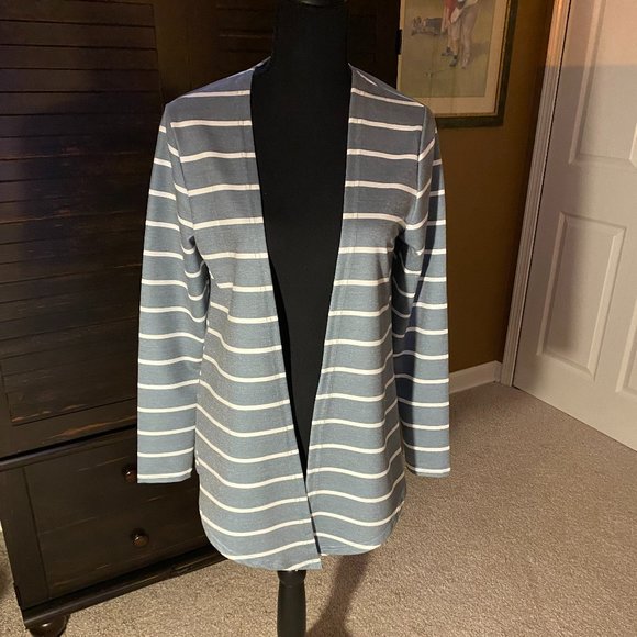 Lightweight jacket.  Perfect for cool spring days and nights. - Picture 1 of 2